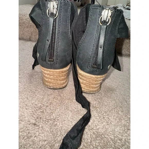 UGG Traci Espadrille Ankle Strap Wedge Sandals Black Women's Size 6 - Picture 7 of 9